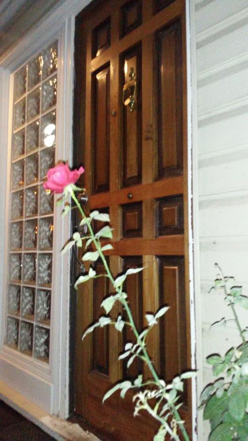 Burris Guest House Burnaby Ngoại thất bức ảnh